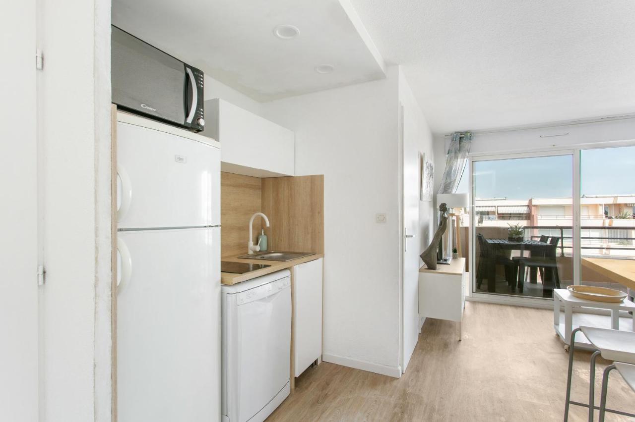 Appartement T3 Terrasse Vue Sur Mer, Piscine, Parking, Wifi Et Clim Sète Exteriör bild