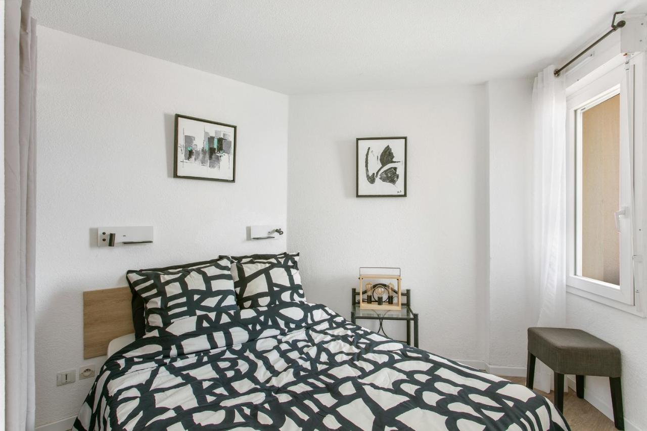 Appartement T3 Terrasse Vue Sur Mer, Piscine, Parking, Wifi Et Clim Sète Exteriör bild