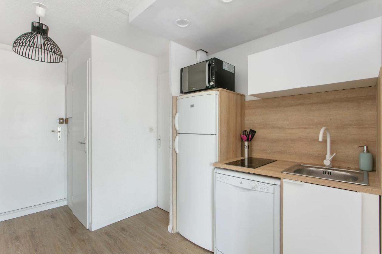 Appartement T3 Terrasse Vue Sur Mer, Piscine, Parking, Wifi Et Clim Sète Exteriör bild